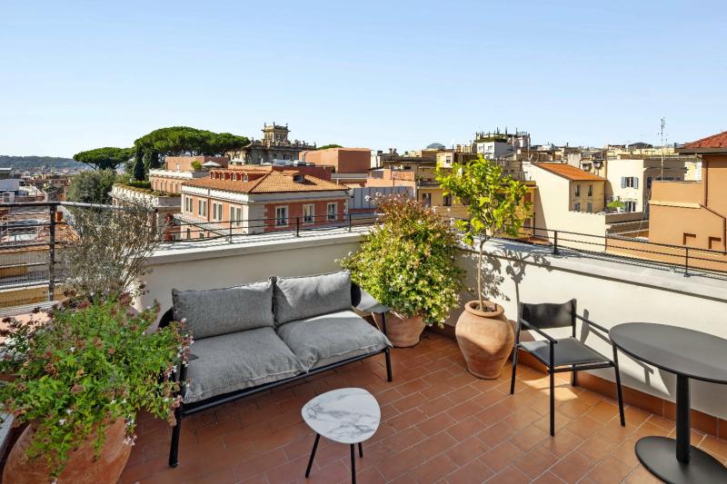 Cityside Balcony Suite