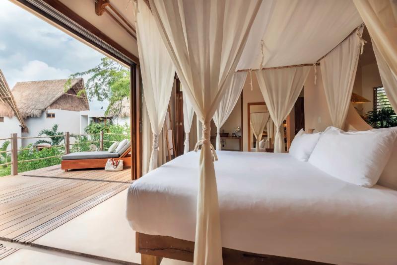 Cenote Master Suite