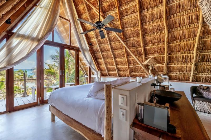 Upper Beachfront Room
