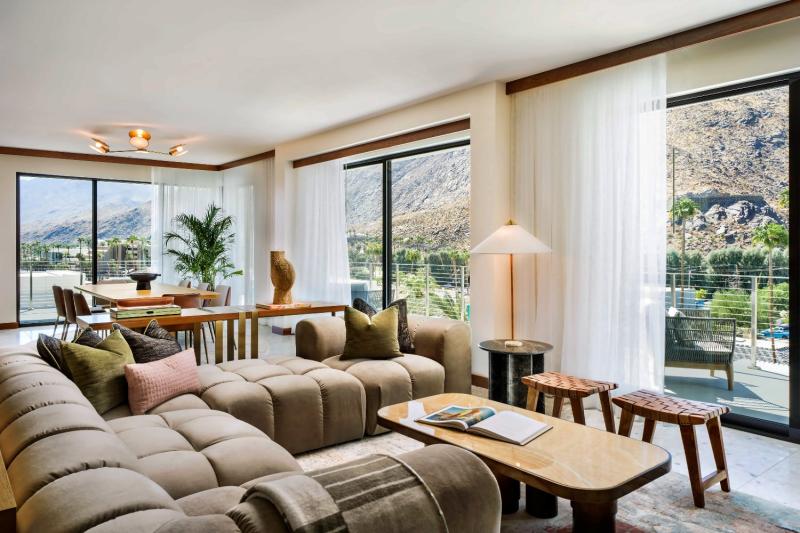 2 Bedroom Thompson Suite