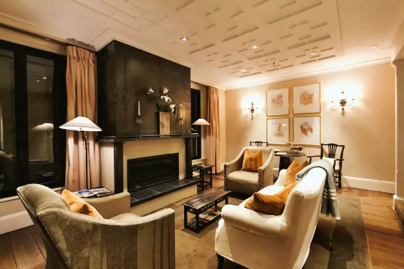 Lake View Suite