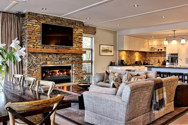 3 Bedroom Residence