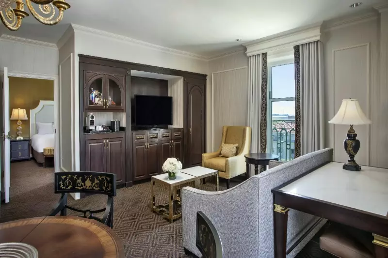 1 Bedroom Suite