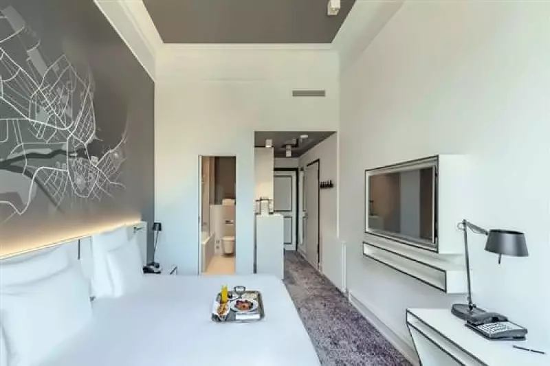 Lake Deluxe Room