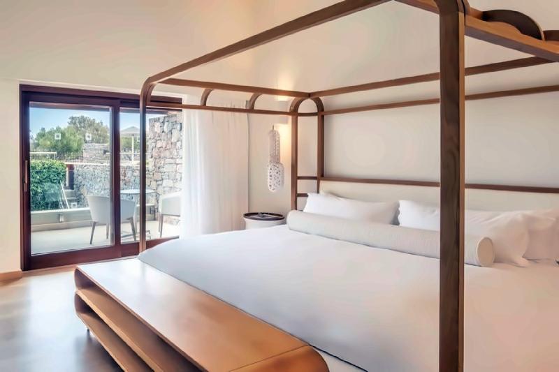 Blue Maisonette Pool Suite