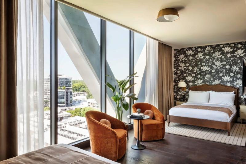 Chamfered Corner Room