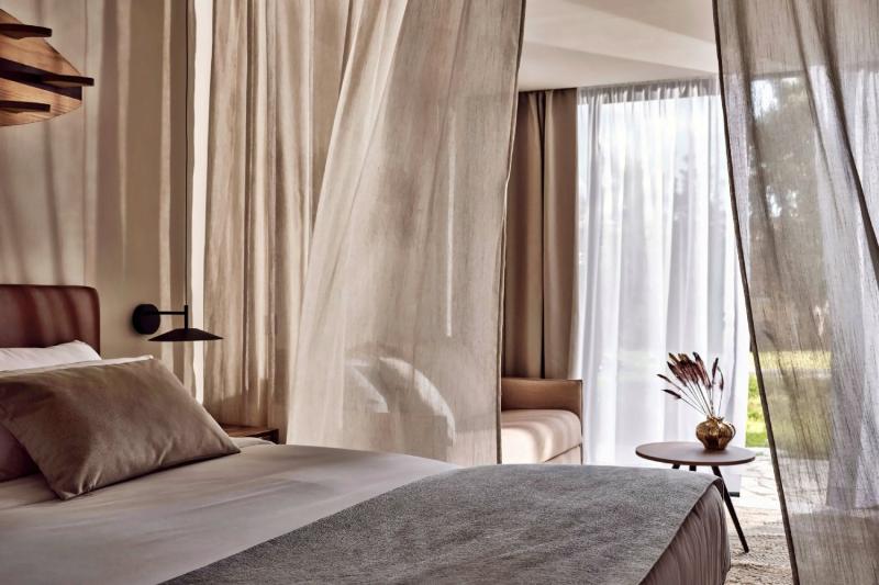 2 Bedroom Grand Tropical Cozy Garden View CLS Suite