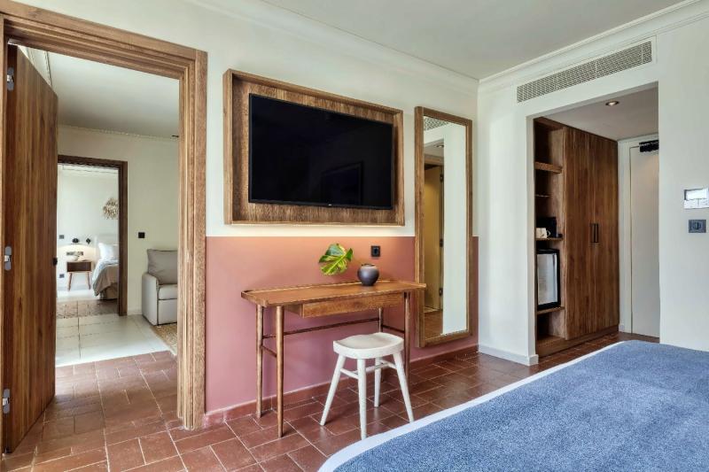 2 Bedroom Grand Tropical Zen CLS Suite