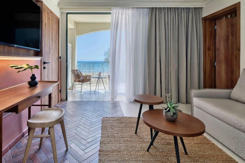 2 Bedroom Grand Sapphire Zen Sea View CLS Suite