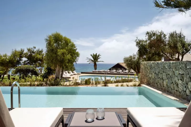 Sapphire Sublime Sea View Pool HLS Suite
