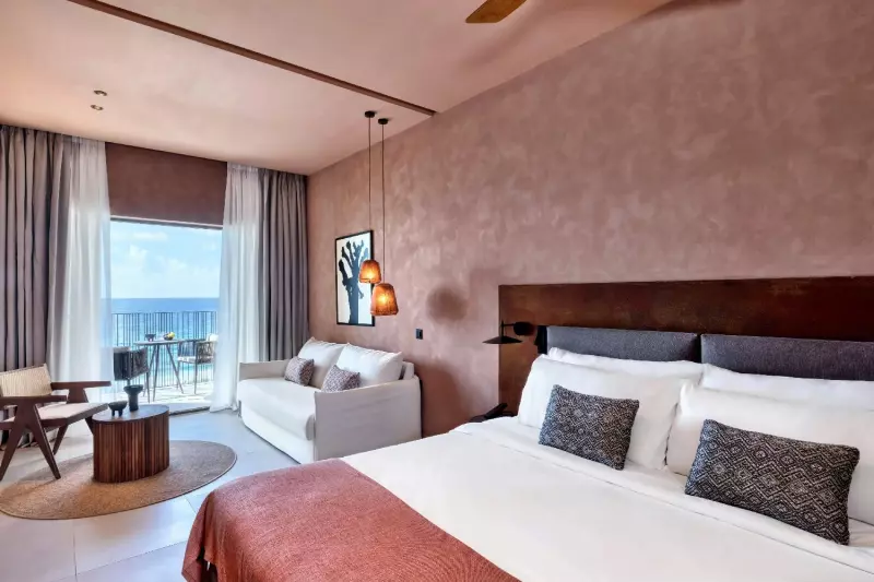 Sapphire Sublime Sea View HLS Suite