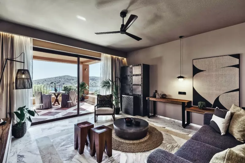 Family Sea View Pool Suite