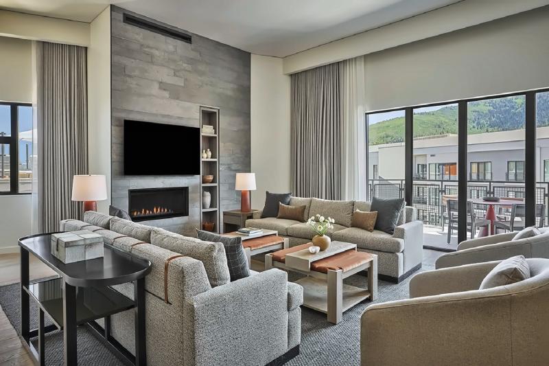 4 Bedroom Peak View Pendry Residence 
