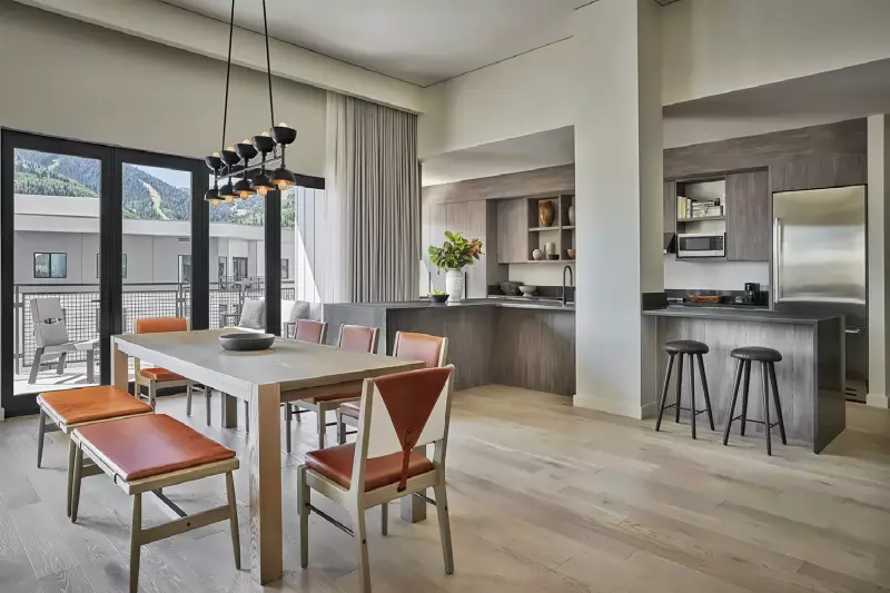 4 Bedroom Peak View Pendry Residence 