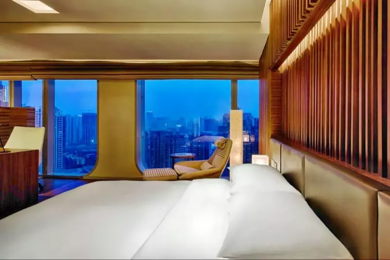 Andaz Large Suite
