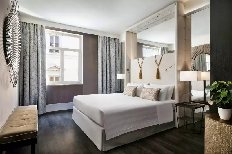 Junior Urban View Suite