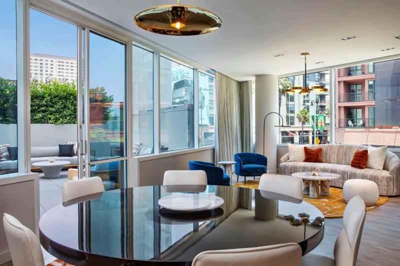 Luxe Level Vista Suite