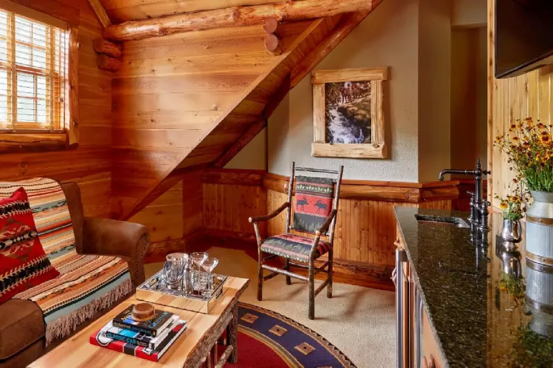 Top Ridge Room