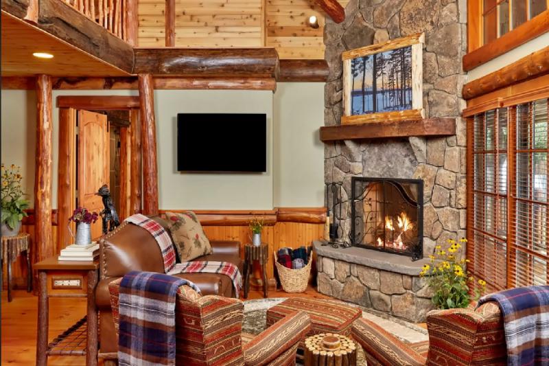 2 Bedroom Elk Retreat Duplex Suite