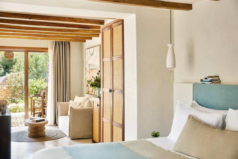 Junior Garden View Suite