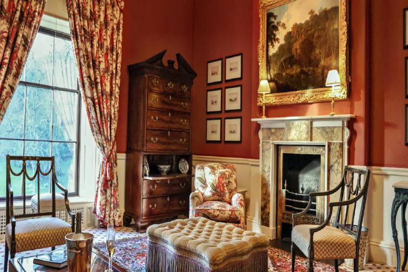 Wellesley Pole Suite