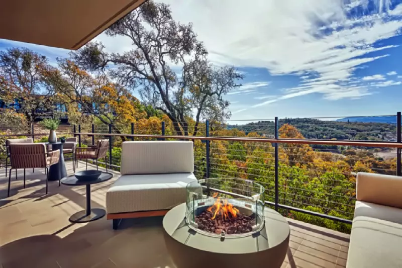 2 Bedroom Deluxe Mountain Suite