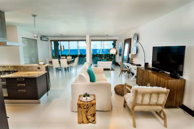 3 Bedroom Oceanfront Premium Pool Suite