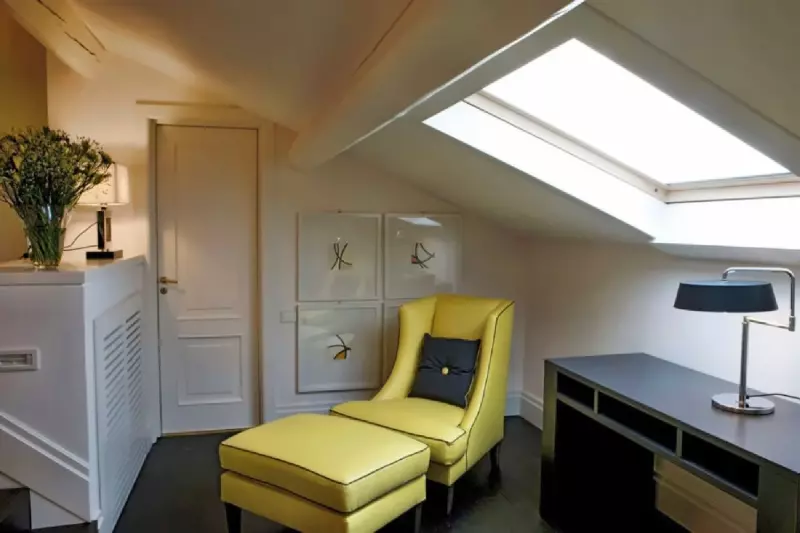 Cozy Nest Courtyard View Room
