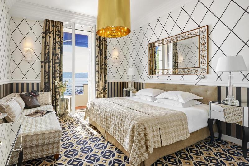 Deluxe Sea View Room