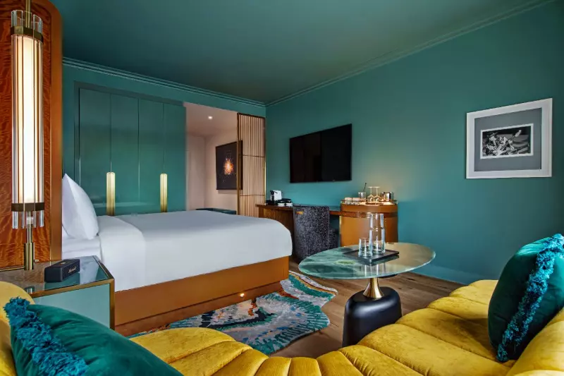 Premier Lake View Room