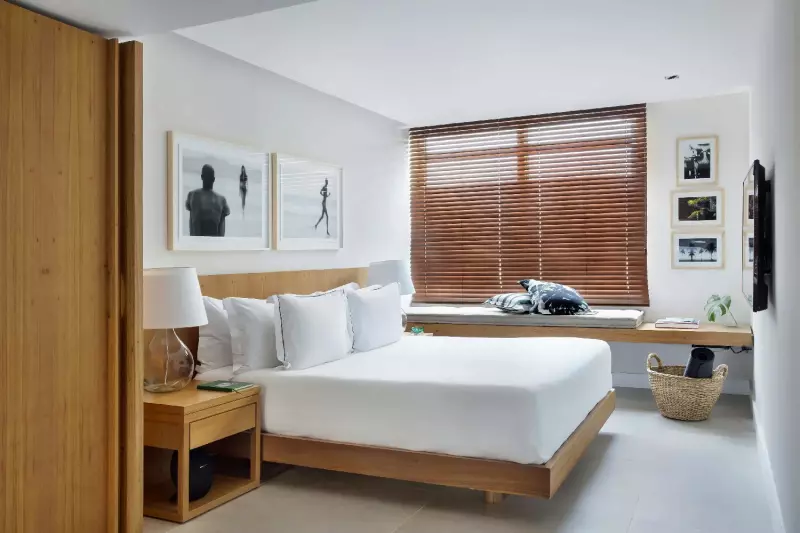 Deluxe Partial Sea View Room