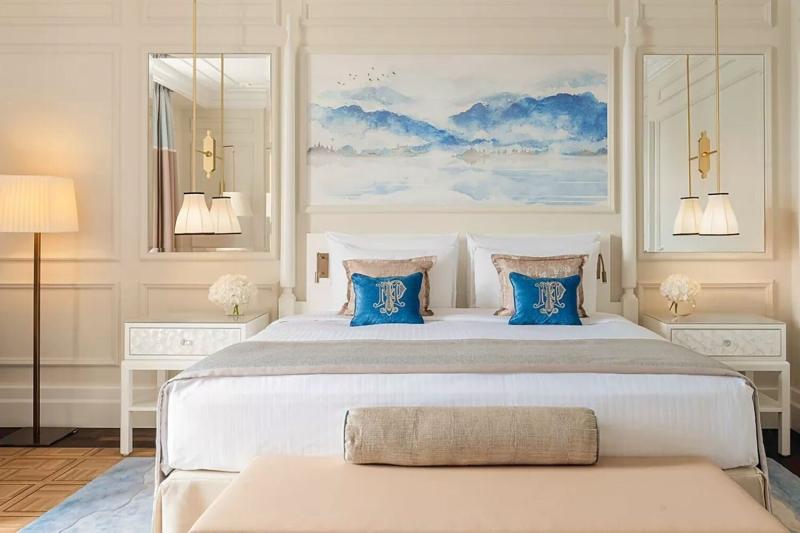 Deluxe Lake View Room