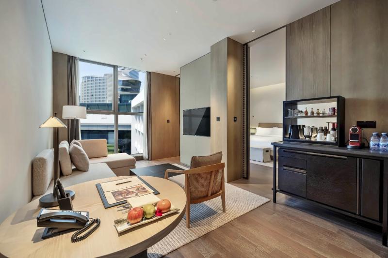 Garden View Club Suite