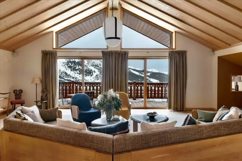 4 Bedroom Eglantine Chalet