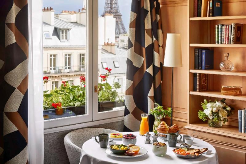 Eiffel Prestige Suite