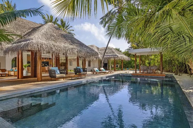 2 Bedroom Beach Pool Residence