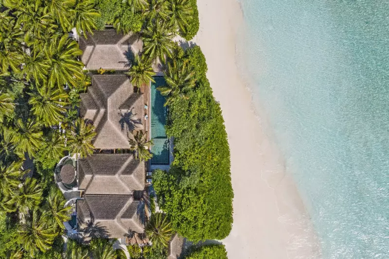 4 Bedroom Beach Pool Residence