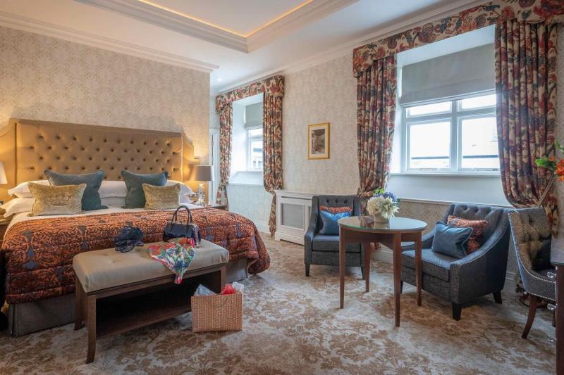 Queen Anne Classic Room 