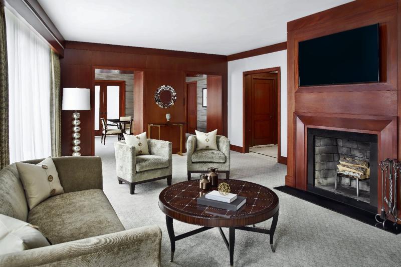 Ritz Carlton Suite