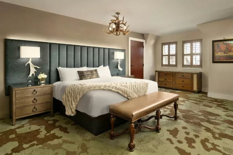 Main Building Executive Studio Suite