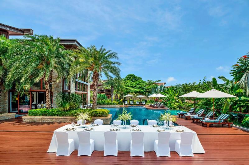 7 Bedroom Presidential Seafront Pool Villa