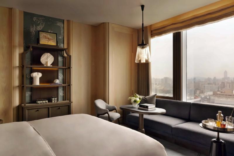 Deluxe Skyline View Room