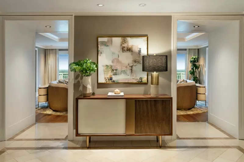 Ritz Carlton Royal Lakefront Suite