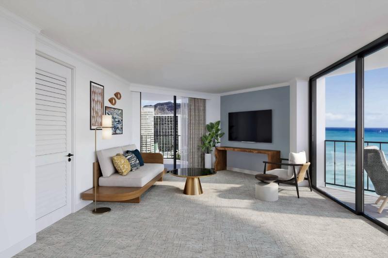 Tower Diamond Head Oceanfront  Suite