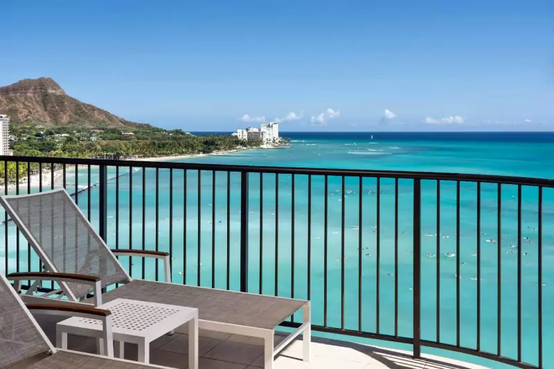 Tower Diamond Head Oceanfront  Suite