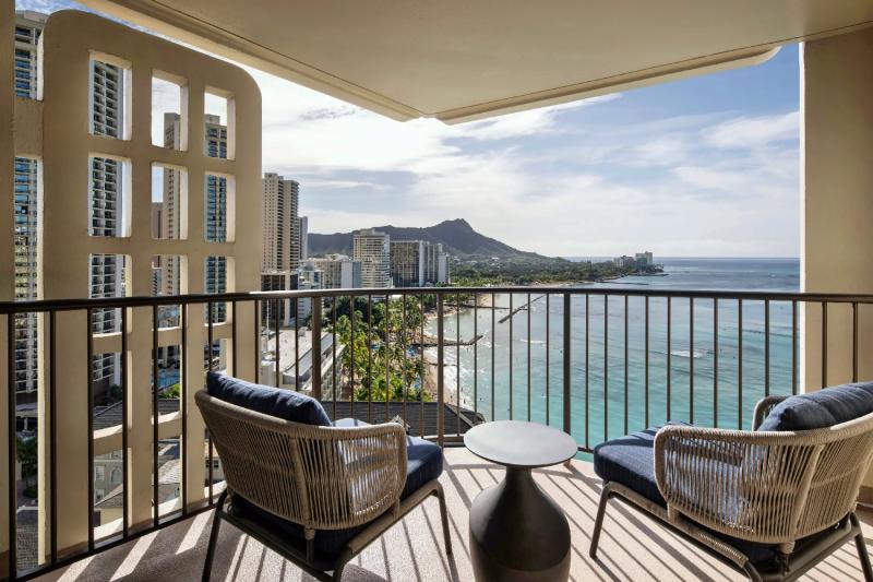 Tower Diamond Head Ocean View Room