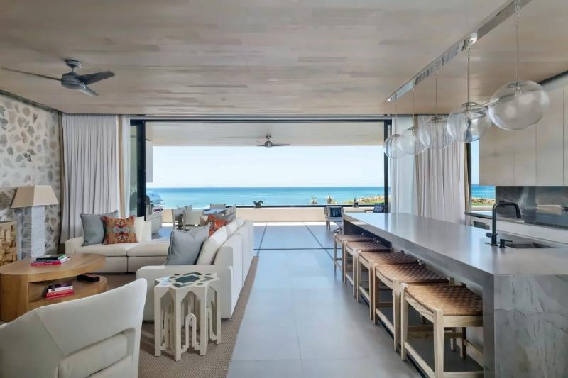 3 Bedroom Oceanfront Cliffside Pool Beach Access Pool Residence 