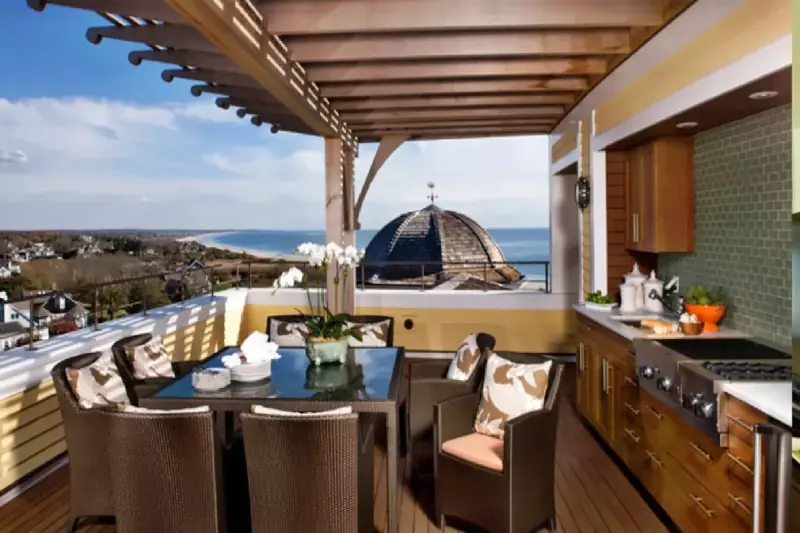 3 Bedroom Ocean House Penthouse Suite 