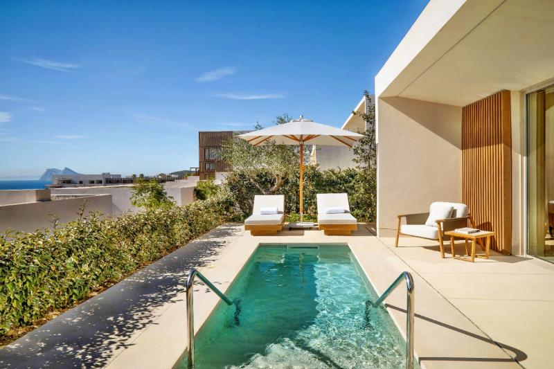 Pool Suite