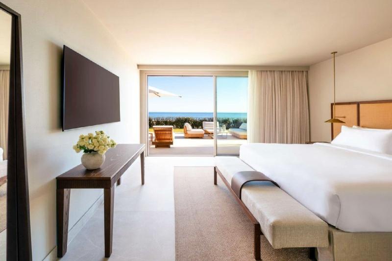 4 Bedroom Rock Pool Villa